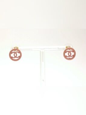 CHANEL Pink Stud CC Round Logo Stud Earrings